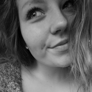 Meet your Posher, Alaina